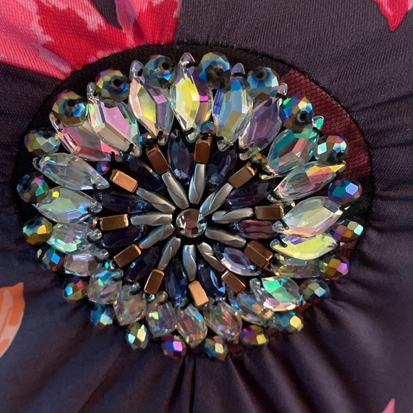 Venus NWOT halter dress XS but stretchy - Picture 4 of 12